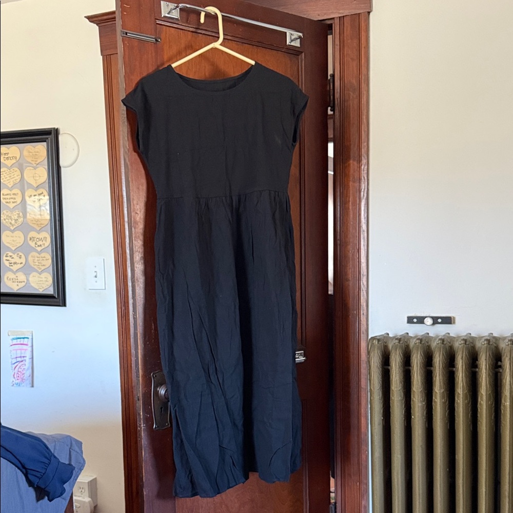 Classic Black Cap-Sleeve Midi Dress